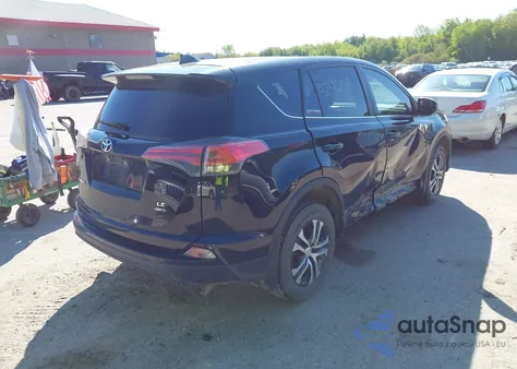 2018 Toyota Rav4 Le z USA, uszkodzony, nr VIN 2T3BFREV7JW717251